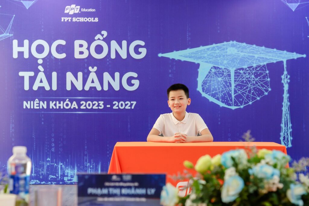 Thí sinh Phạm Thái Quang gây ấn tượng với bảng thành tích cao trong môn cờ vua, đồng thời thể hiện sự tự tin, thông minh và khả năng tự học tốt