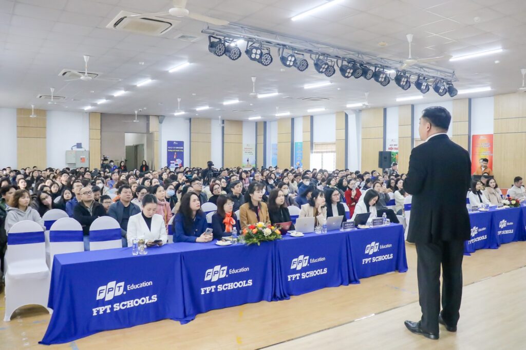 Hơn 700 Phụ huynh tham dự hội thảo do FPT Schools Cầu Giấy tổ chức