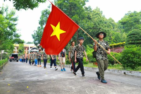 Học sinh khối 6 FPT Schools tham gia rèn luyện tập trung “Khủng Long nhập ngũ” tại Đại học Lâm Nghiệp