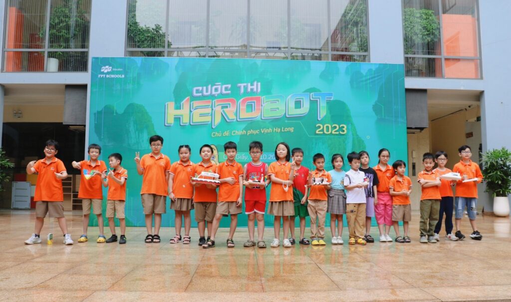 8 đội thi xuất sắc vượt qua vòng loại cuộc thi HEROBOT 2023 bảng Tiểu học