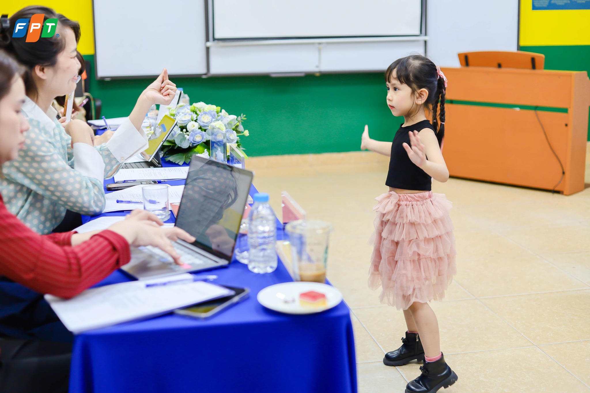 Hệ thống phổ thông FPT công bố học bổng “Hành trình tỏa sáng” mùa 2, tôn vinh bản sắc riêng của mỗi học sinh 6 495978812 990205876654096 5172677070161878633 n