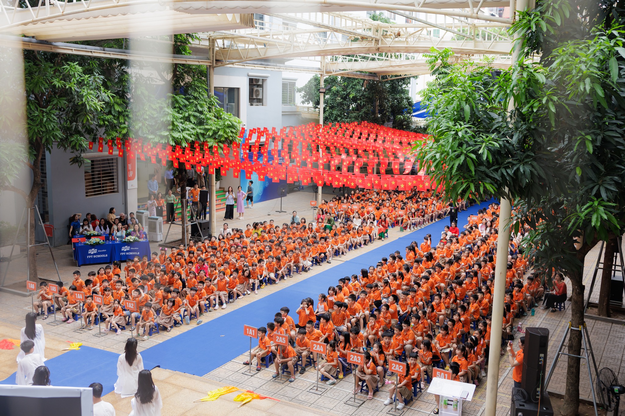 Bế giảng năm học 2024 - 2025: Một hành trình đáng nhớ 8 Lễ Bế giảng các khối 1,2,3,4 diễn ra tại sân trường