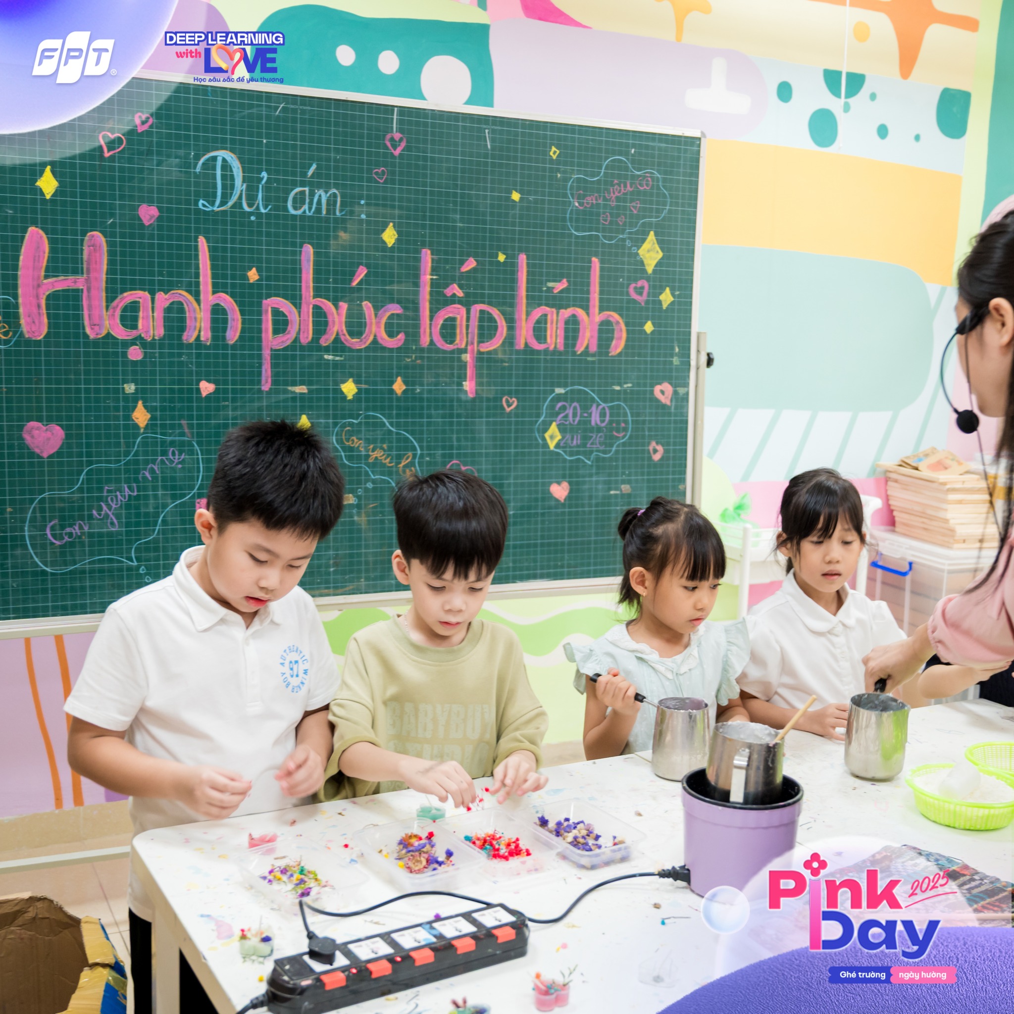 Hành trình lan tỏa yêu thương, tôn vinh phụ nữ Việt Nam qua chuỗi hoạt động Pink Day 3 Tự tay các bạn học sinh làm nến thơm và cùng nhau trang trí nến bằng tất cả tình yêu thương
