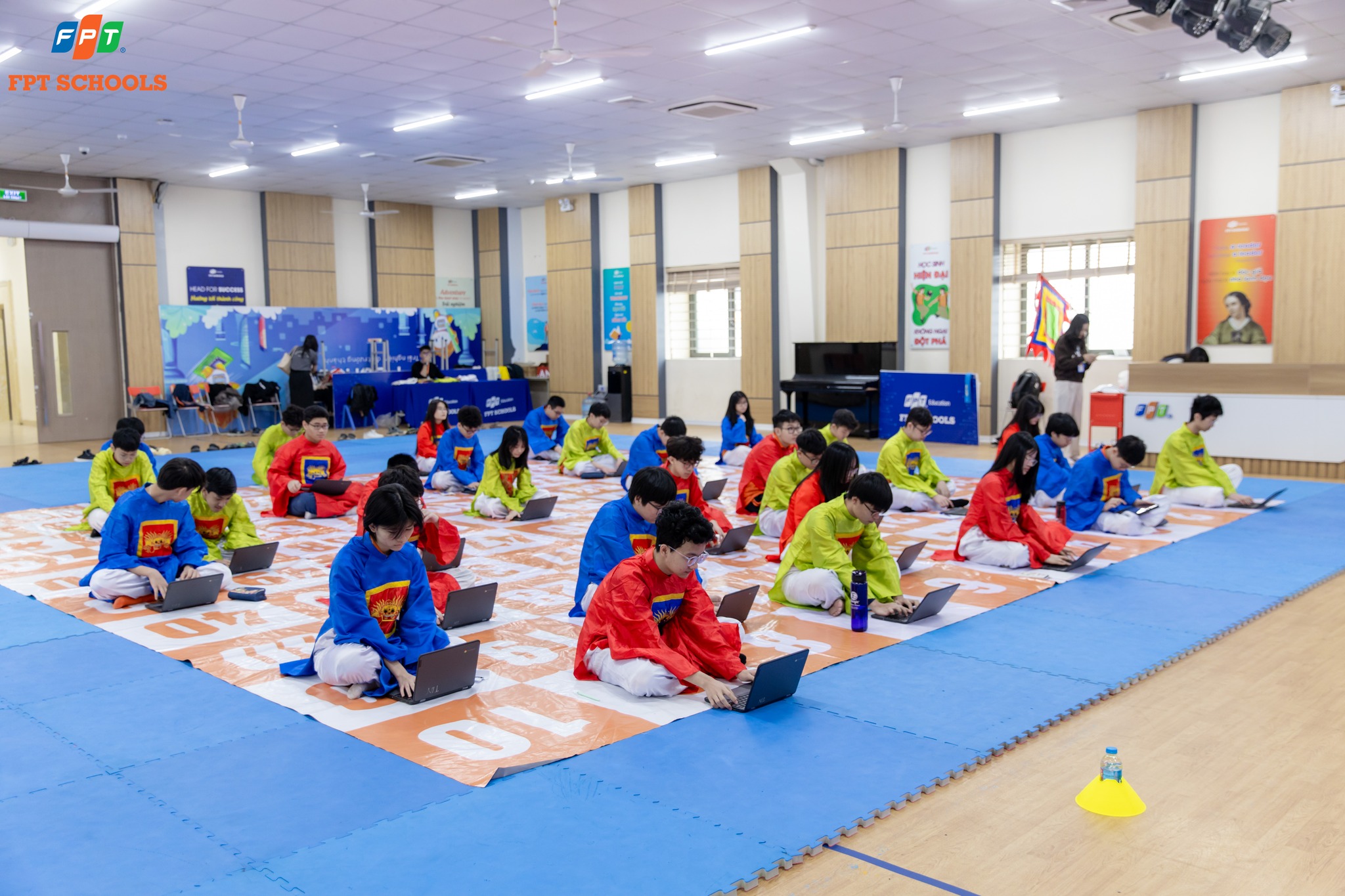 Thi Trạng thời 4.0: Cuộc đấu trí đầy kịch tính của các "sĩ tử" FPT Schools Cầu Giấy 1 649606224 1232200955787919 5312085627653537568 n