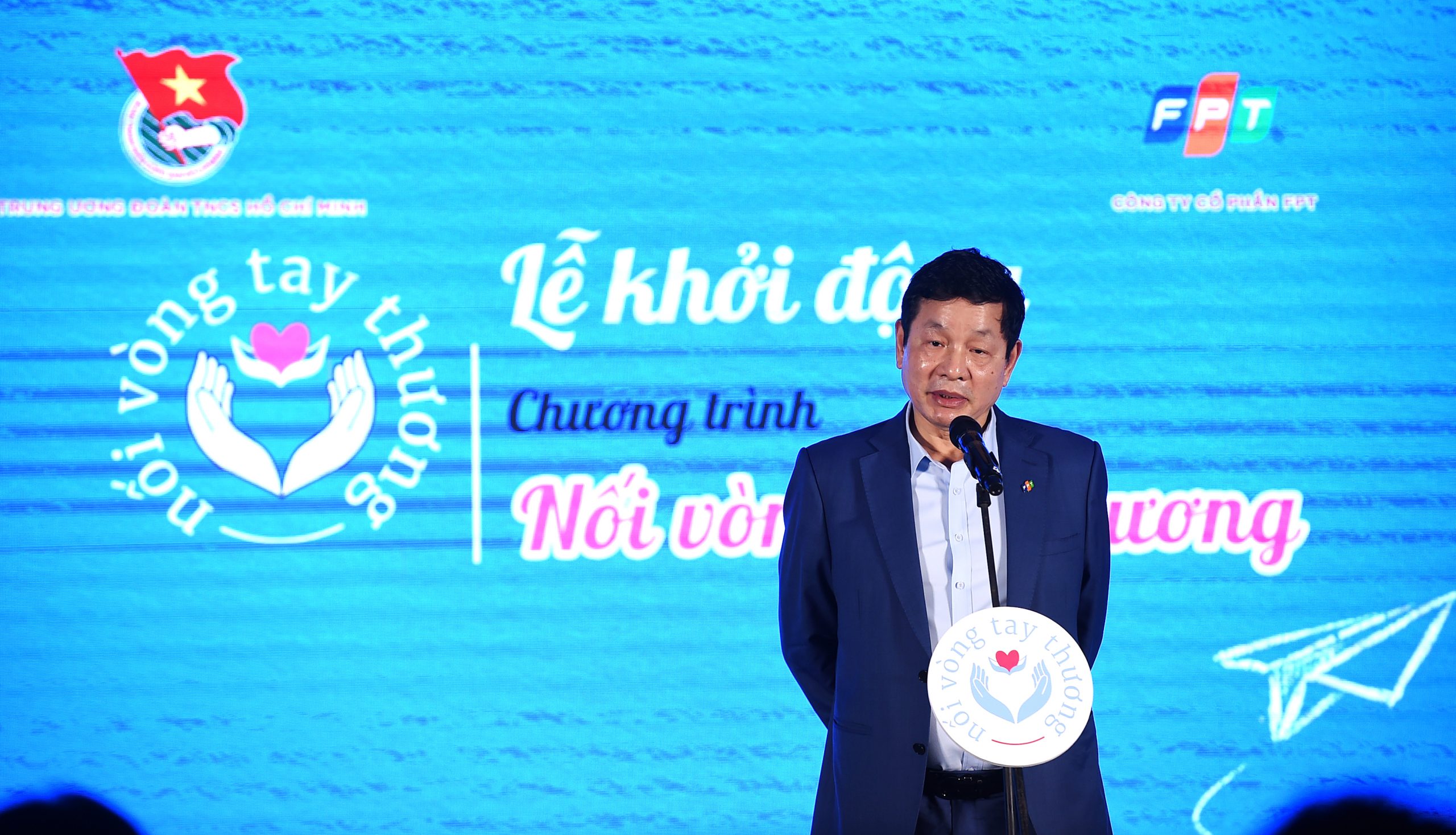 Ông Trương Gia Bình, Chủ tịch HĐQT Tập đoàn FPT chia sẻ tại chương trình Nối vòng tay thương.