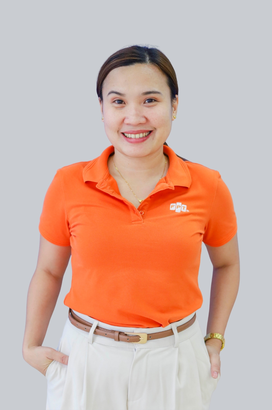 Queenie Love Gorecho Majorenos To tieng anh