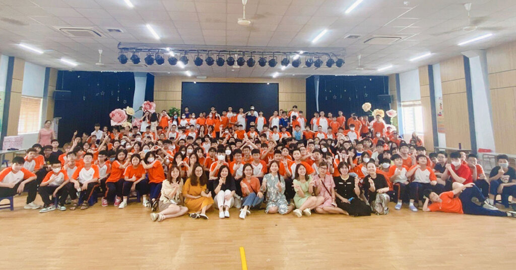 Giao lưu kết nối